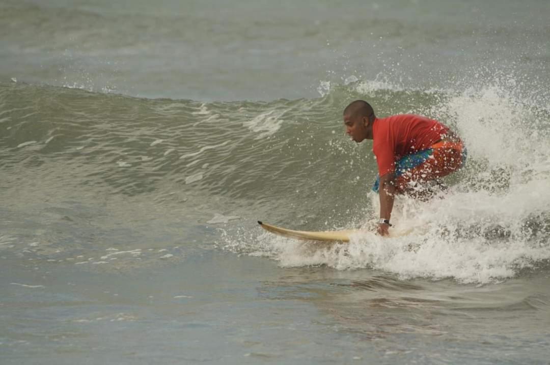 فيلا Salsurf Tours Arugambay آروغام الغرفة الصورة